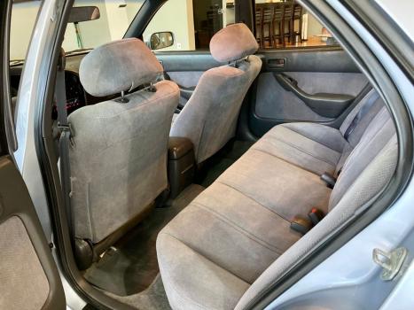 TOYOTA Camry 2.2 16V 4P LE AUTOMÁTICO, Foto 11 TOYOTA Camry 2.2 16V 4P LE AUTOMÁTICO, Foto 11