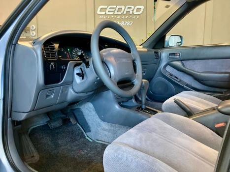 TOYOTA Camry 2.2 16V 4P LE AUTOMÁTICO, Foto 23 TOYOTA Camry 2.2 16V 4P LE AUTOMÁTICO, Foto 23