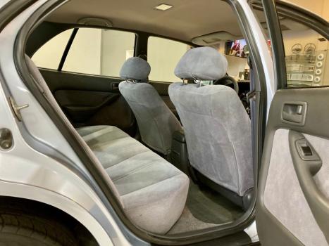 TOYOTA Camry 2.2 16V 4P LE AUTOMÁTICO, Foto 27 TOYOTA Camry 2.2 16V 4P LE AUTOMÁTICO, Foto 27