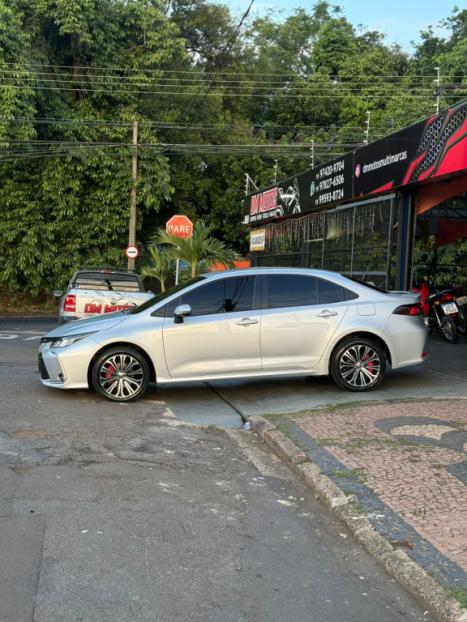 TOYOTA Corolla 1.8 16V 4P XEI, Foto 6