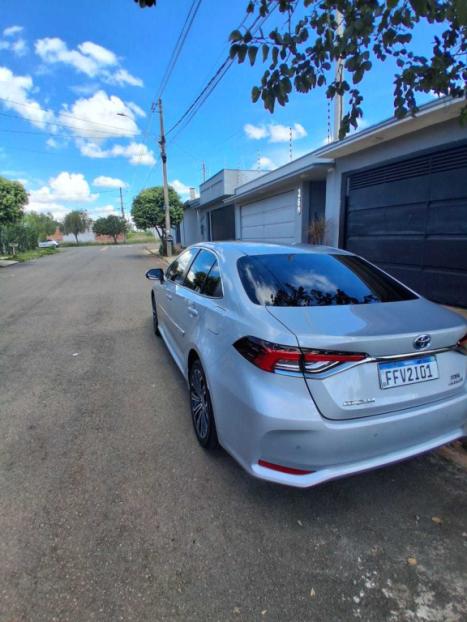 TOYOTA Corolla 1.8 16V 4P FLEX H�BRIDO ALTIS AUTOM�TICO CVT, Foto 2