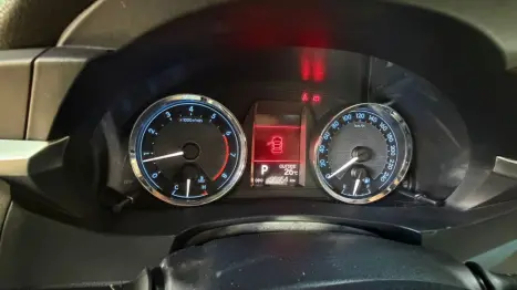 TOYOTA Corolla 2.0 16V 4P FLEX XEI DIRECT SHIFT AUTOM�TICO CVT, Foto 5