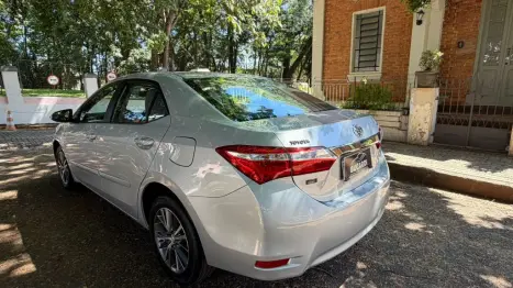 TOYOTA Corolla 2.0 16V 4P FLEX XEI DIRECT SHIFT AUTOM�TICO CVT, Foto 8