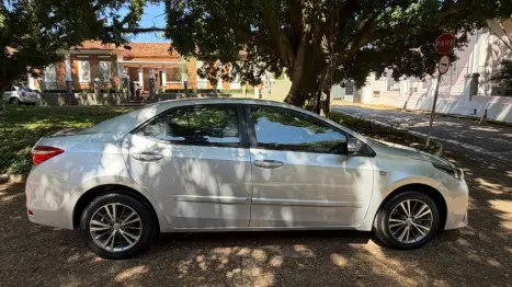 TOYOTA Corolla 2.0 16V 4P FLEX XEI DIRECT SHIFT AUTOM�TICO CVT, Foto 17