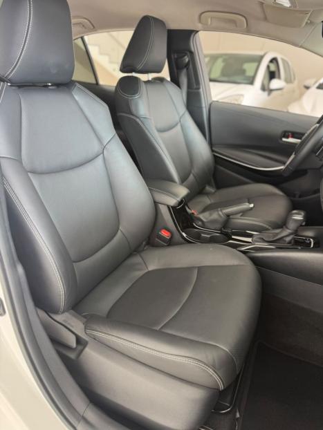 TOYOTA Corolla 2.0 16V 4P FLEX XEI DIRECT SHIFT AUTOMÁTICO CVT, Foto 10
