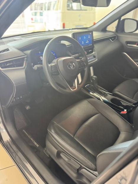 TOYOTA Corolla Cross 2.0 16V 4P FLEX VVT-IE XRE DIRECT SHIFT AUTOM�TICO CVT, Foto 13