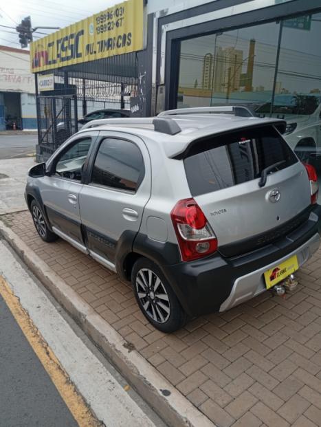 TOYOTA Etios Cross 1.5 16V 4P, Foto 2