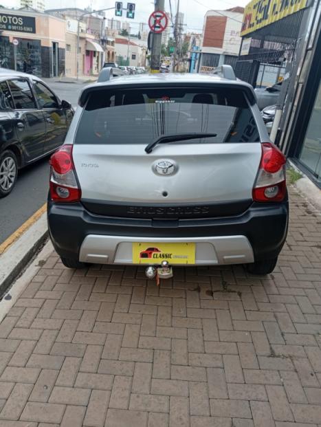 TOYOTA Etios Cross 1.5 16V 4P, Foto 4