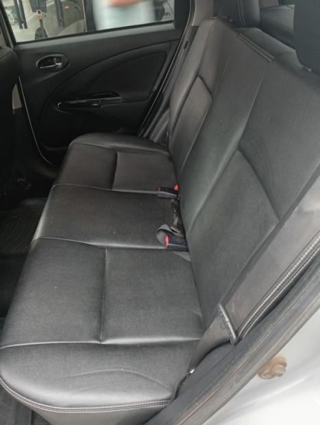 TOYOTA Etios Cross 1.5 16V 4P, Foto 8