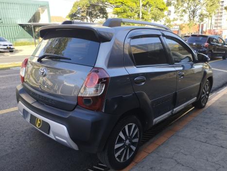 TOYOTA Etios Cross 1.5 16V 4P, Foto 3