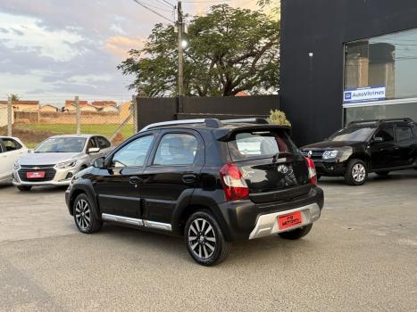 TOYOTA Etios Cross 1.5 16V 4P, Foto 4