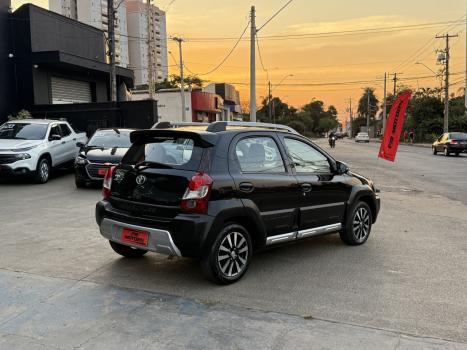 TOYOTA Etios Cross 1.5 16V 4P, Foto 7