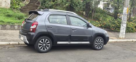 TOYOTA Etios Cross 1.5 16V 4P, Foto 3