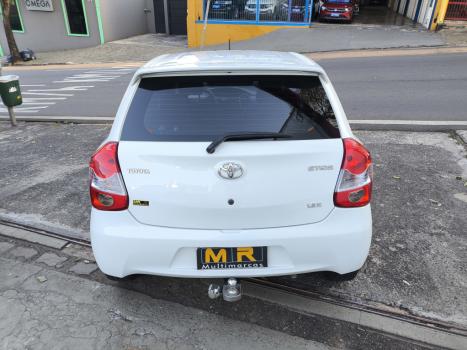 TOYOTA Etios Hatch 1.3 16V 4P FLEX X, Foto 4