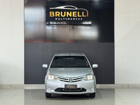 TOYOTA Etios Hatch 1.3 16V 4P FLEX XS, Foto 2