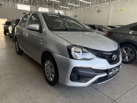 TOYOTA Etios Hatch 1.3 16V 4P FLEX EX, Foto 1