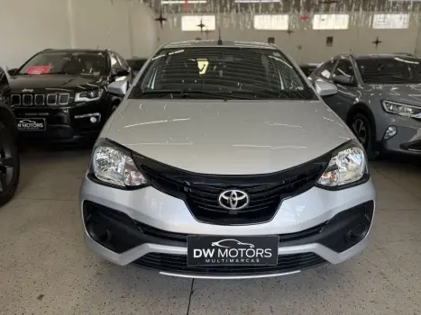 TOYOTA Etios Hatch 1.3 16V 4P FLEX EX, Foto 2