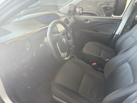 TOYOTA Etios Hatch 1.3 16V 4P FLEX EX, Foto 10