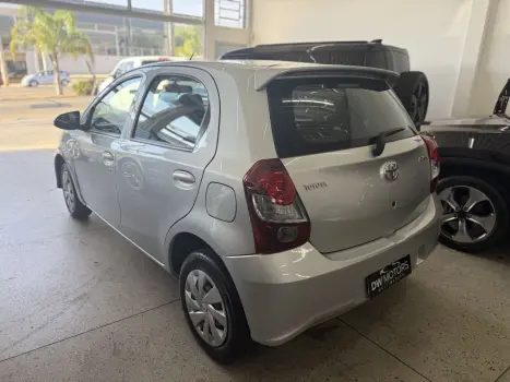 TOYOTA Etios Hatch 1.3 16V 4P FLEX EX, Foto 12
