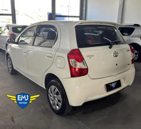 TOYOTA Etios Hatch 1.5 16V 4P FLEX XS, Foto 4