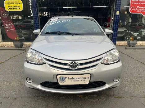 TOYOTA Etios Hatch 1.3 16V 4P FLEX X, Foto 2