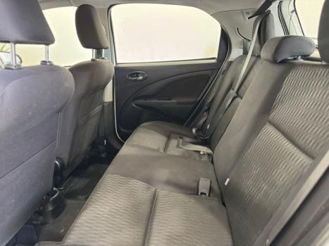 TOYOTA Etios Hatch 1.5 16V 4P FLEX XS, Foto 4