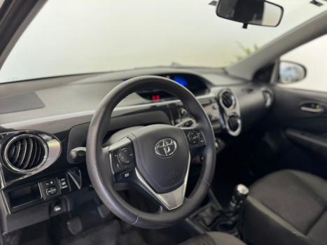 TOYOTA Etios Hatch 1.5 16V 4P FLEX XS, Foto 5