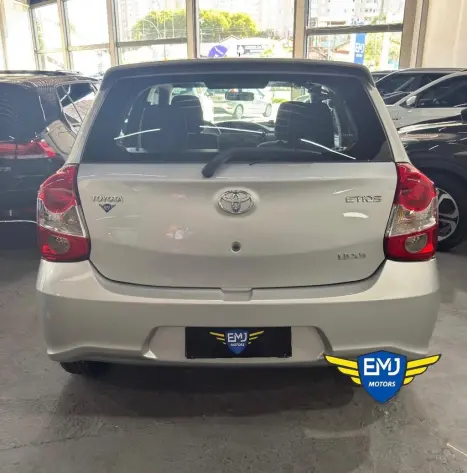 TOYOTA Etios Hatch 1.5 16V 4P FLEX XS, Foto 5