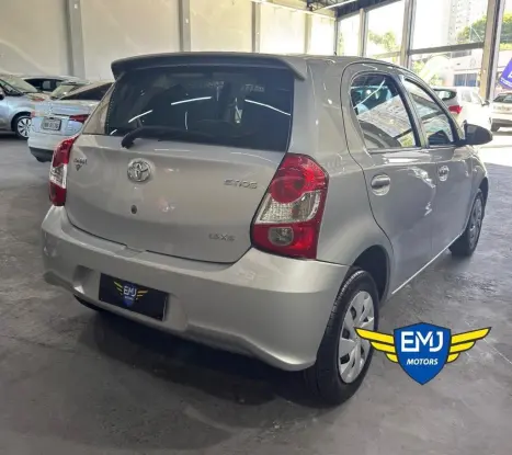 TOYOTA Etios Hatch 1.5 16V 4P FLEX XS, Foto 6