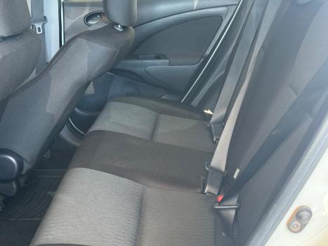 TOYOTA Etios Hatch 1.3 16V 4P FLEX X AUTOMTICO, Foto 8
