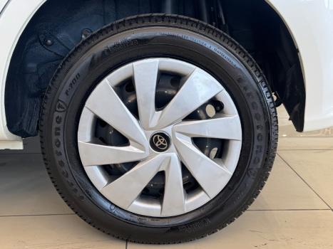 TOYOTA Etios Hatch 1.3 16V 4P FLEX X AUTOMTICO, Foto 10