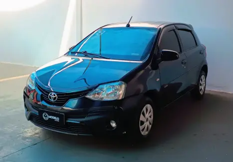TOYOTA Etios Hatch 1.3 16V 4P FLEX X, Foto 3