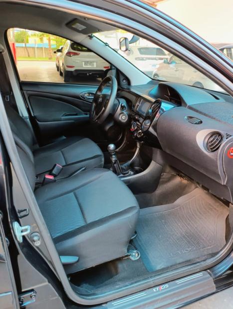 TOYOTA Etios Hatch 1.3 16V 4P FLEX X, Foto 8