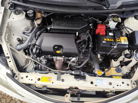 TOYOTA Etios Hatch 1.3 16V 4P FLEX X, Foto 2