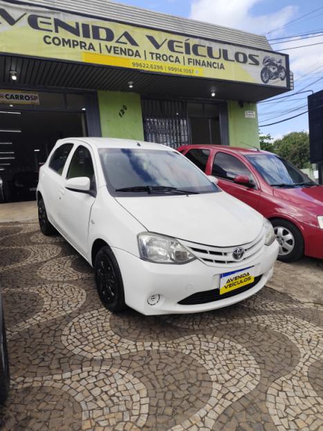 TOYOTA Etios Hatch 1.3 16V 4P FLEX X, Foto 7
