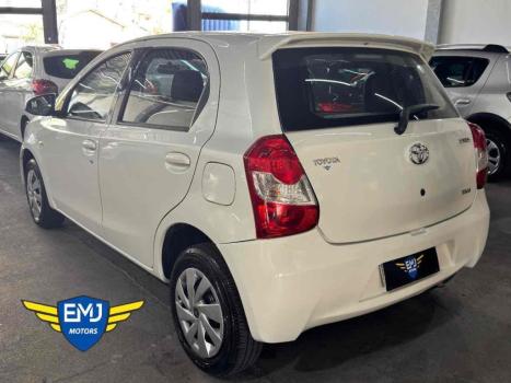 TOYOTA Etios Hatch 1.5 16V 4P FLEX XS, Foto 4