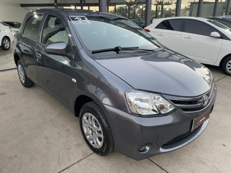 TOYOTA Etios Hatch 1.5 16V 4P FLEX XS, Foto 3