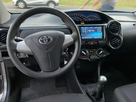 TOYOTA Etios Hatch 1.5 16V 4P FLEX XS, Foto 8