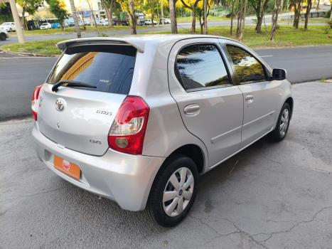 TOYOTA Etios Hatch 1.3 16V 4P FLEX XS, Foto 15