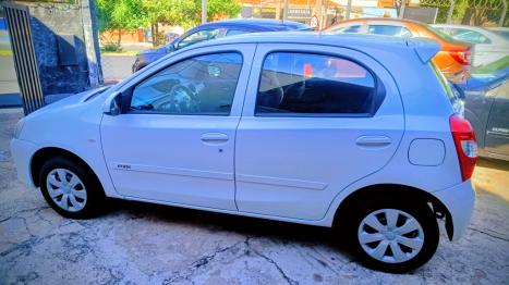 TOYOTA Etios Hatch 1.3 16V 4P FLEX X, Foto 5