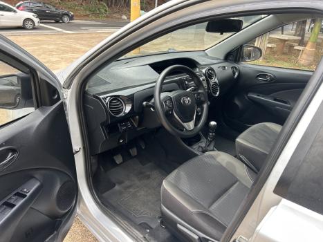 TOYOTA Etios Hatch 1.5 16V 4P FLEX XS, Foto 9