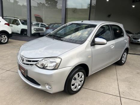TOYOTA Etios Hatch 1.3 16V 4P FLEX XS, Foto 5