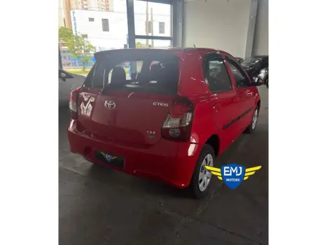 TOYOTA Etios Hatch 1.3 16V 4P FLEX X, Foto 6