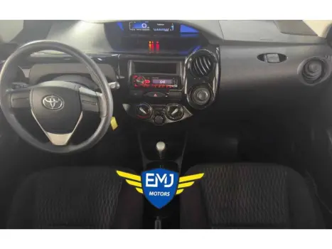 TOYOTA Etios Hatch 1.3 16V 4P FLEX X, Foto 8