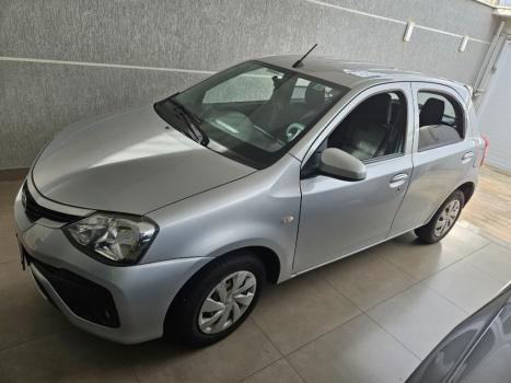 TOYOTA Etios Hatch 1.3 16V 4P FLEX X, Foto 1