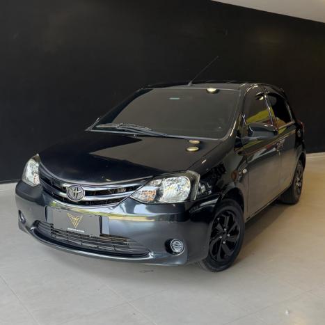TOYOTA Etios Hatch 1.3 16V 4P FLEX X, Foto 2