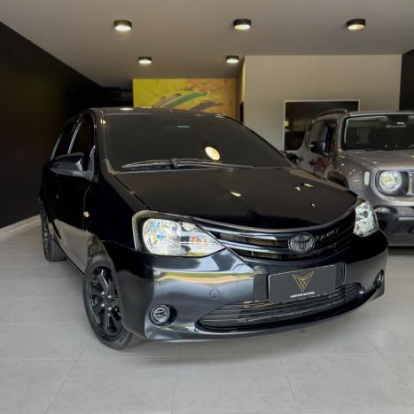 TOYOTA Etios Hatch 1.3 16V 4P FLEX X, Foto 3