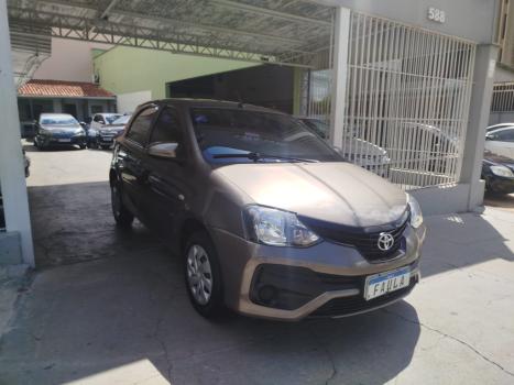 TOYOTA Etios Hatch 1.5 16V 4P FLEX X PLUS, Foto 2