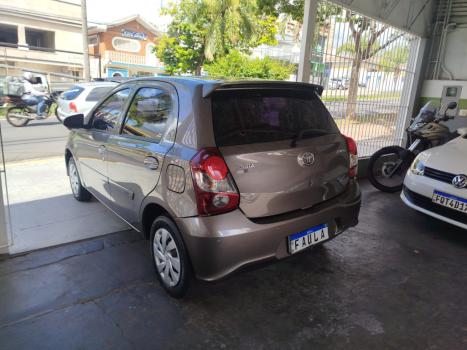 TOYOTA Etios Hatch 1.5 16V 4P FLEX X PLUS, Foto 4