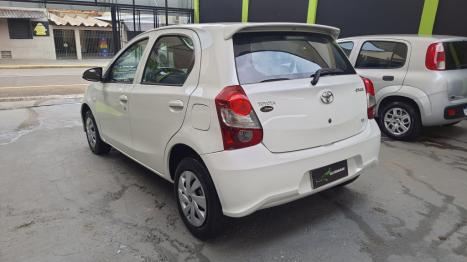 TOYOTA Etios Hatch 1.3 16V 4P FLEX X, Foto 5